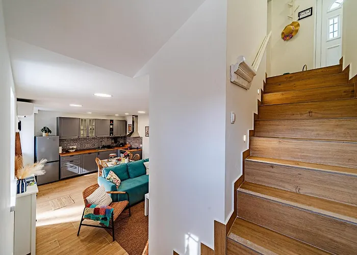 Lovely In * Dančanje