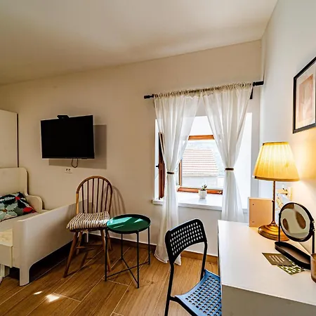 Holiday home Lovely In