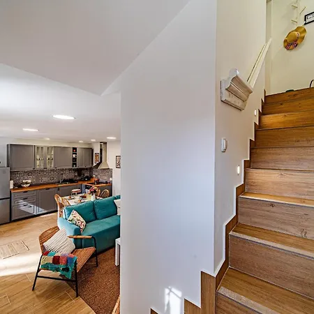 Lovely In * Dancanje