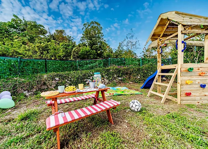 Dom wakacyjny Lovely In *